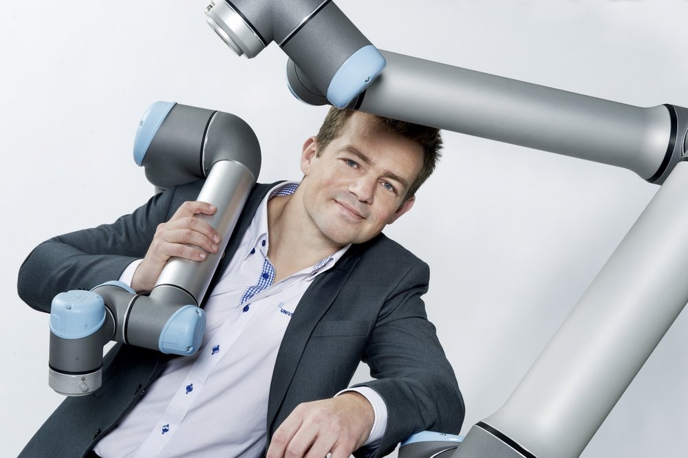 科尔摩根为Universal Robots轻型机械臂提供驱动电机
